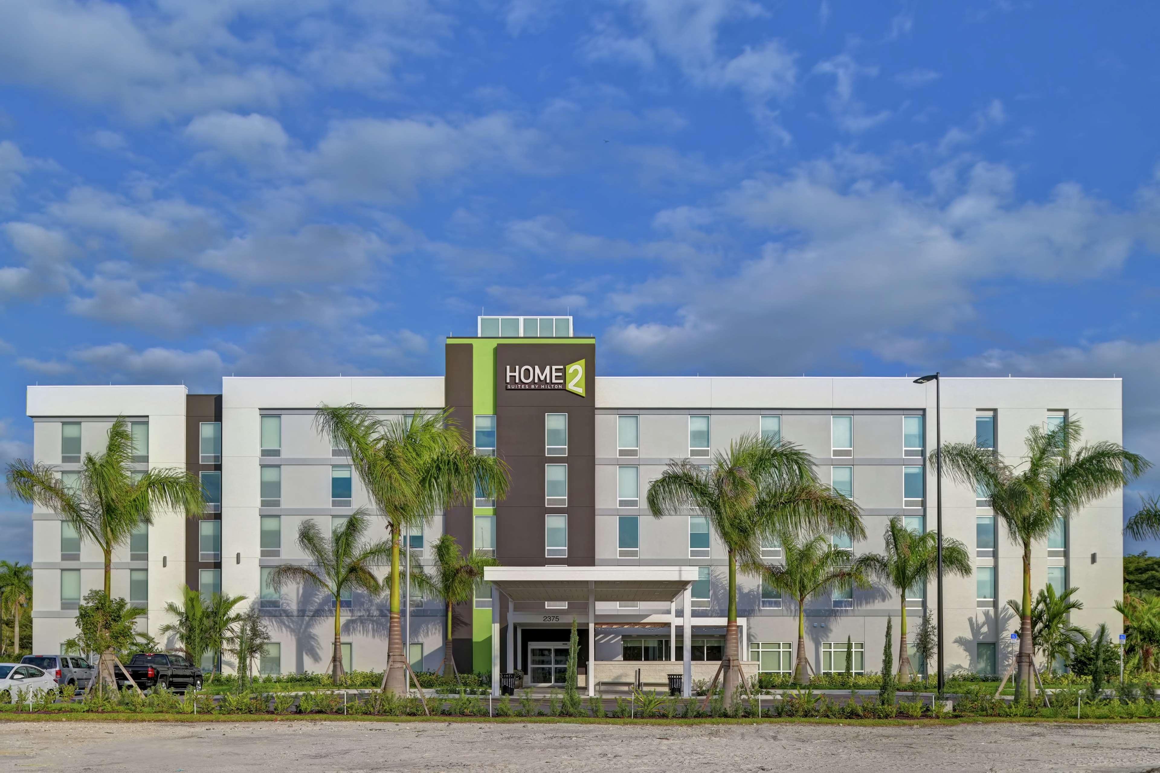 Home2 Suites By Hilton West Palm Beach Airport Cloud Lake Kültér fotó