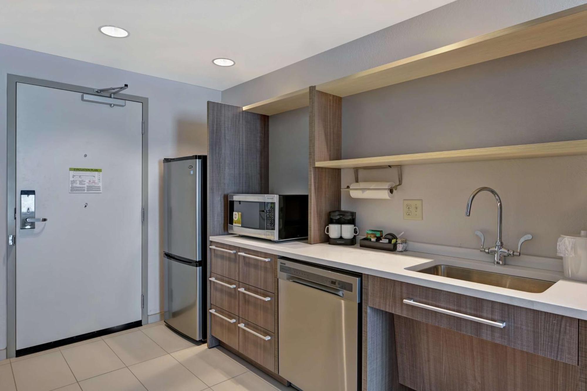 Home2 Suites By Hilton West Palm Beach Airport Cloud Lake Kültér fotó